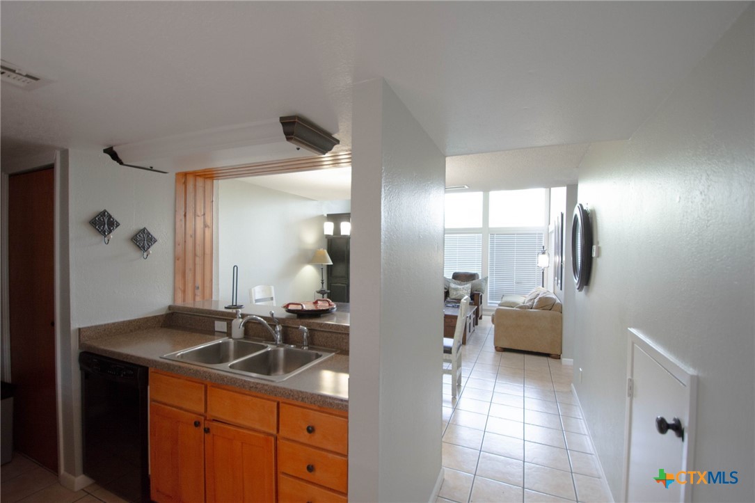 104 T Bar M Drive 104a Property Photo 8