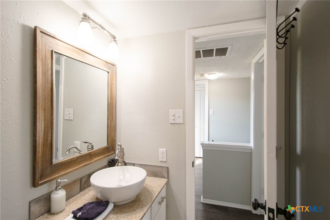 104 T Bar M Drive 104a Property Photo 26
