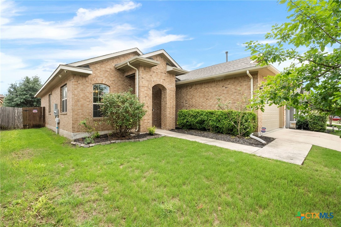 209 Field Corn Lane Property Photo 1