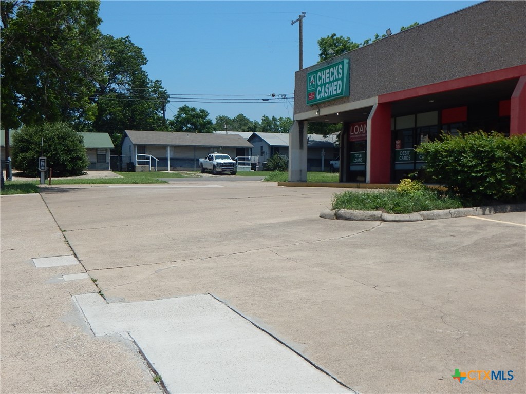 205 W Rancier Avenue Property Photo 12