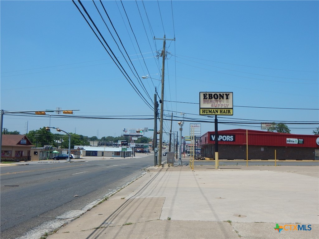 205 W Rancier Avenue Property Photo 13