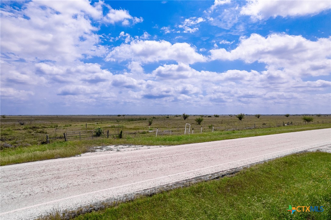 000 Fm 444 Property Photo 16