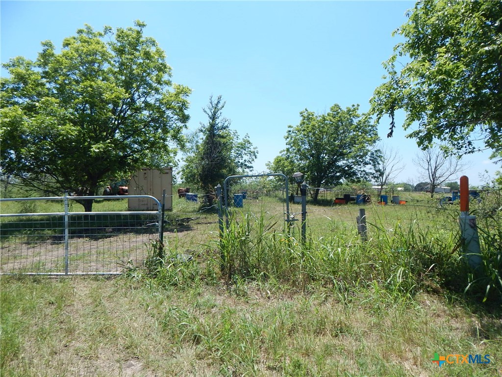 20441 Fm 2268 Property Photo 23
