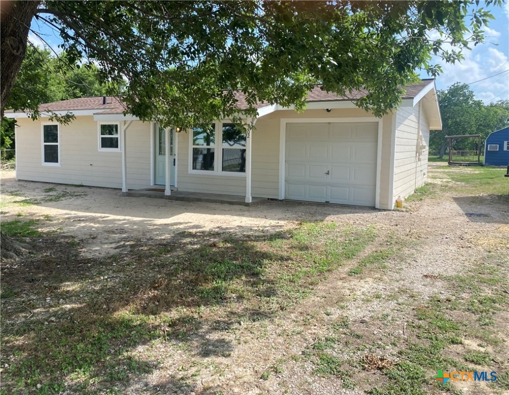 202 Hahn Road Property Photo 1