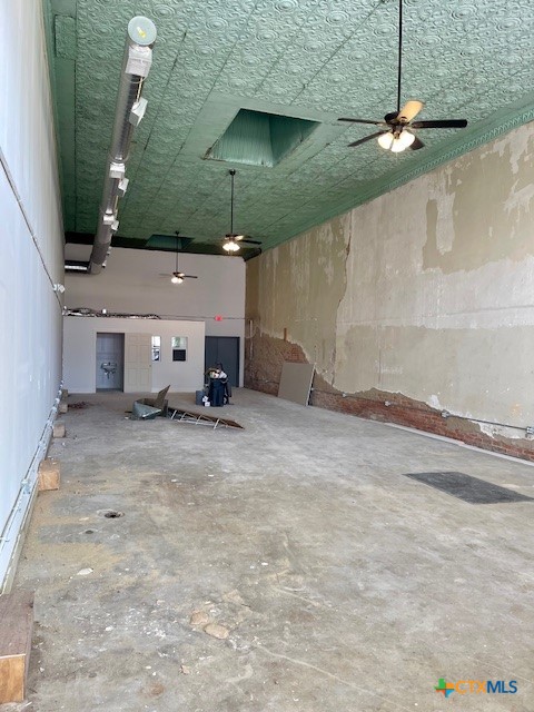 412 W Batte Street B Property Photo 11