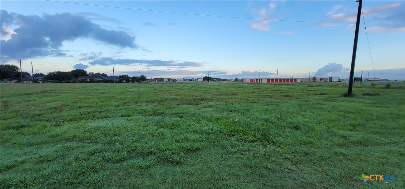 809 W Austin Avenue Property Photo 1