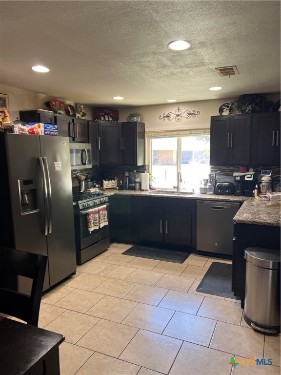 1102 Houston Street Property Photo 3