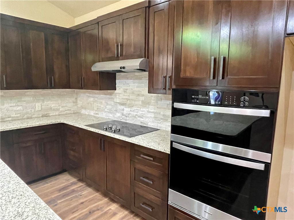 280 Carrie Street Property Photo 6