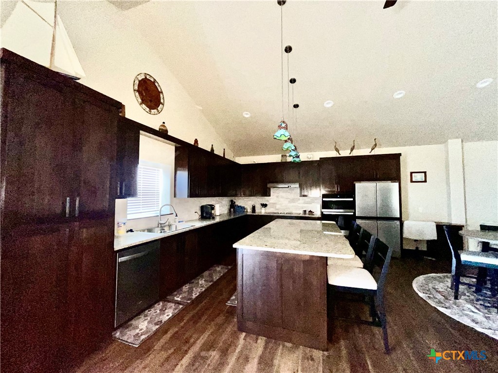 280 Carrie Street Property Photo 8