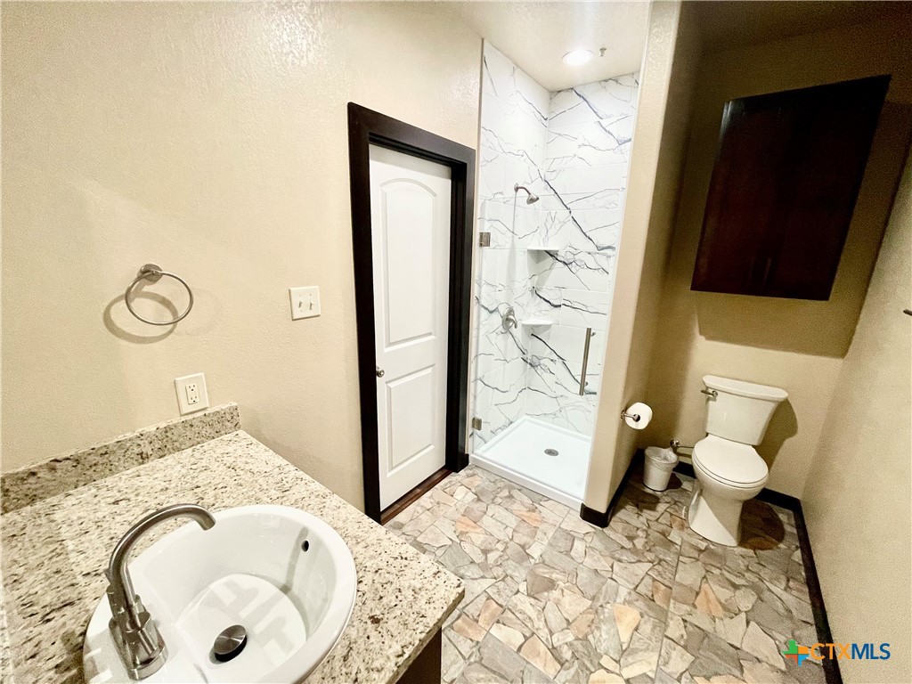 280 Carrie Street Property Photo 20