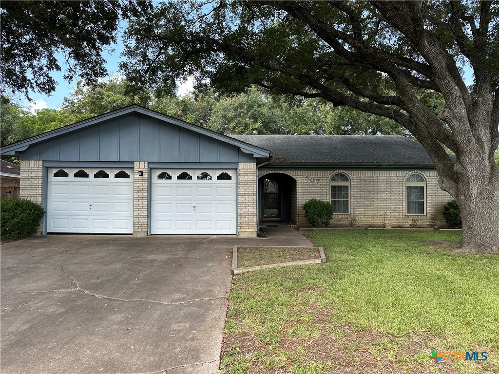 507 Sherwood Drive Property Photo 1