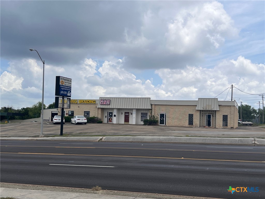 810 And 900 S W S Young Drive Property Photo