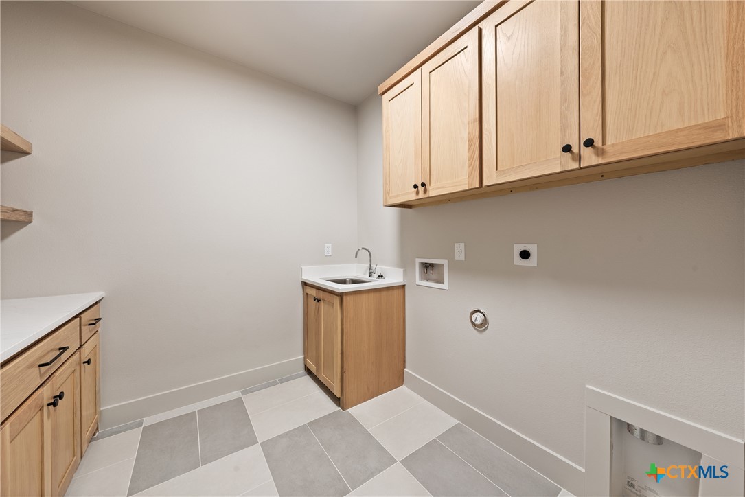 227 Glenview Circle Property Photo 28