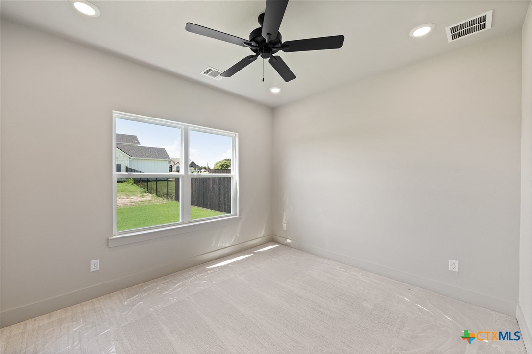 227 Glenview Circle Property Photo 35