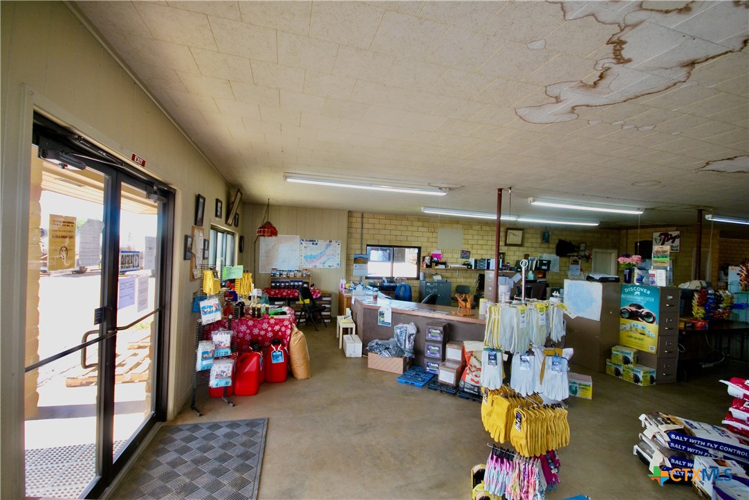 6022 Fm 532 Property Photo 10