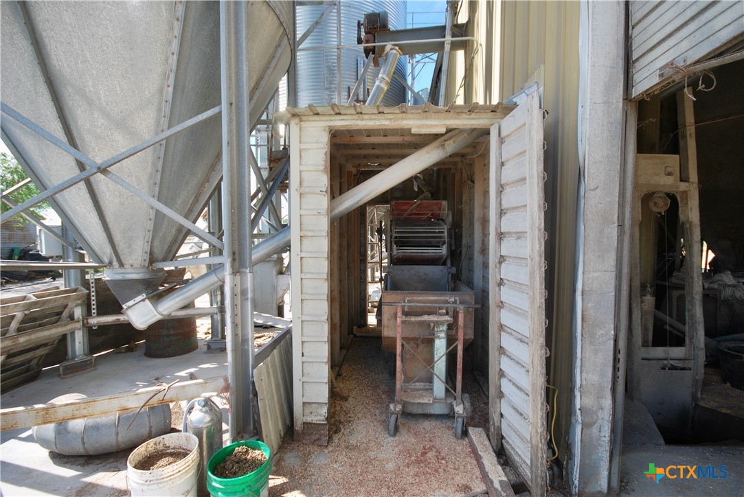 6022 Fm 532 Property Photo 28
