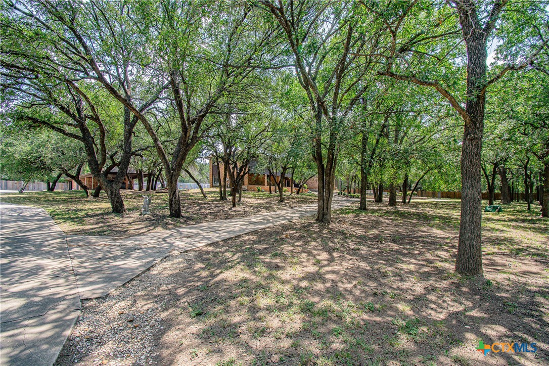 1414 Eagle Trail Property Photo 3