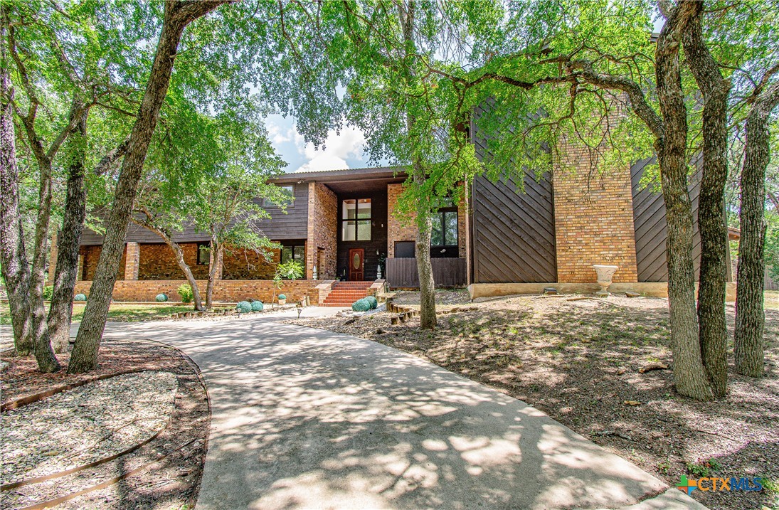 1414 Eagle Trail Property Photo 5
