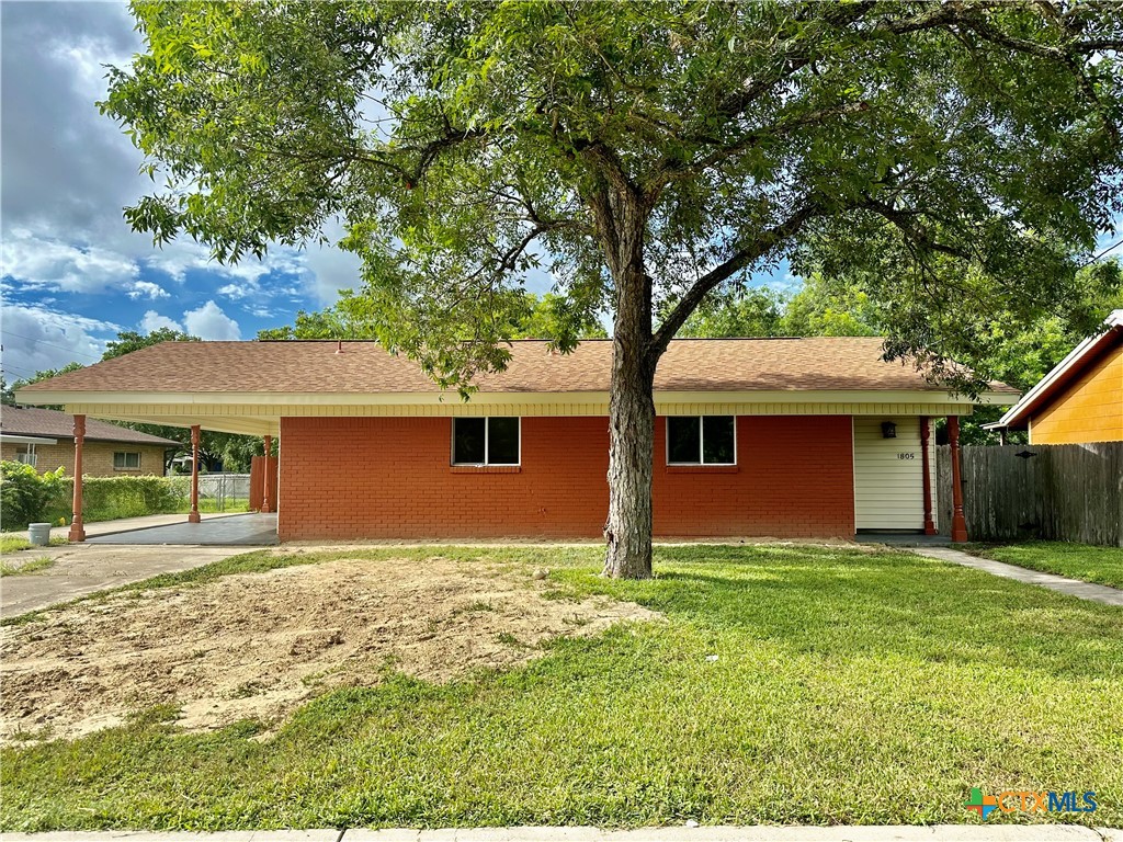 1805 Glendale Street Property Photo 1