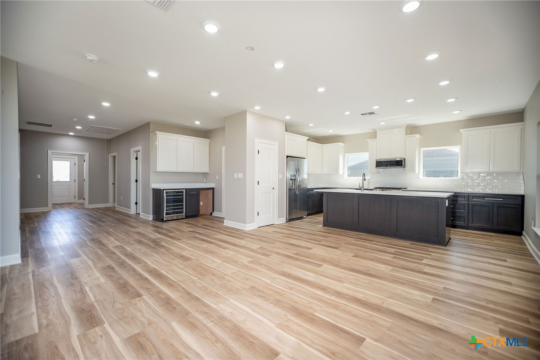 116 Whooping Crane Street Property Photo 8