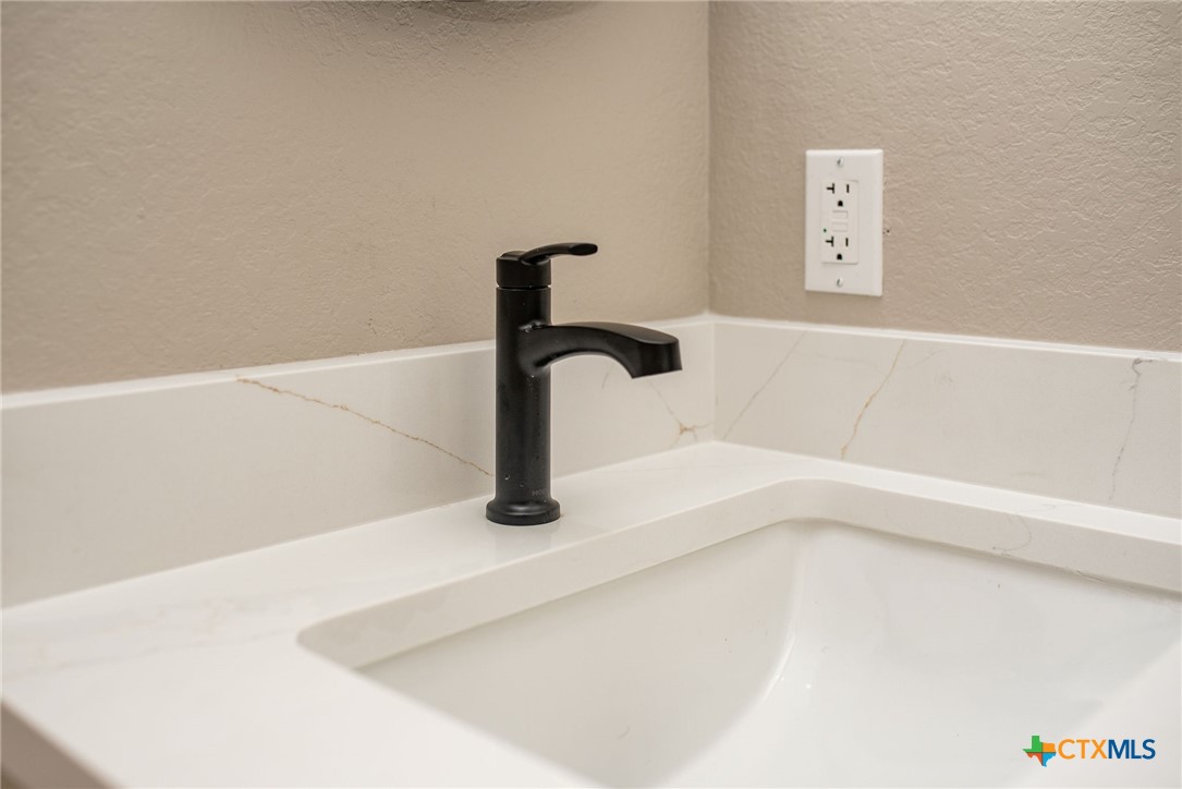 116 Whooping Crane Street Property Photo 31