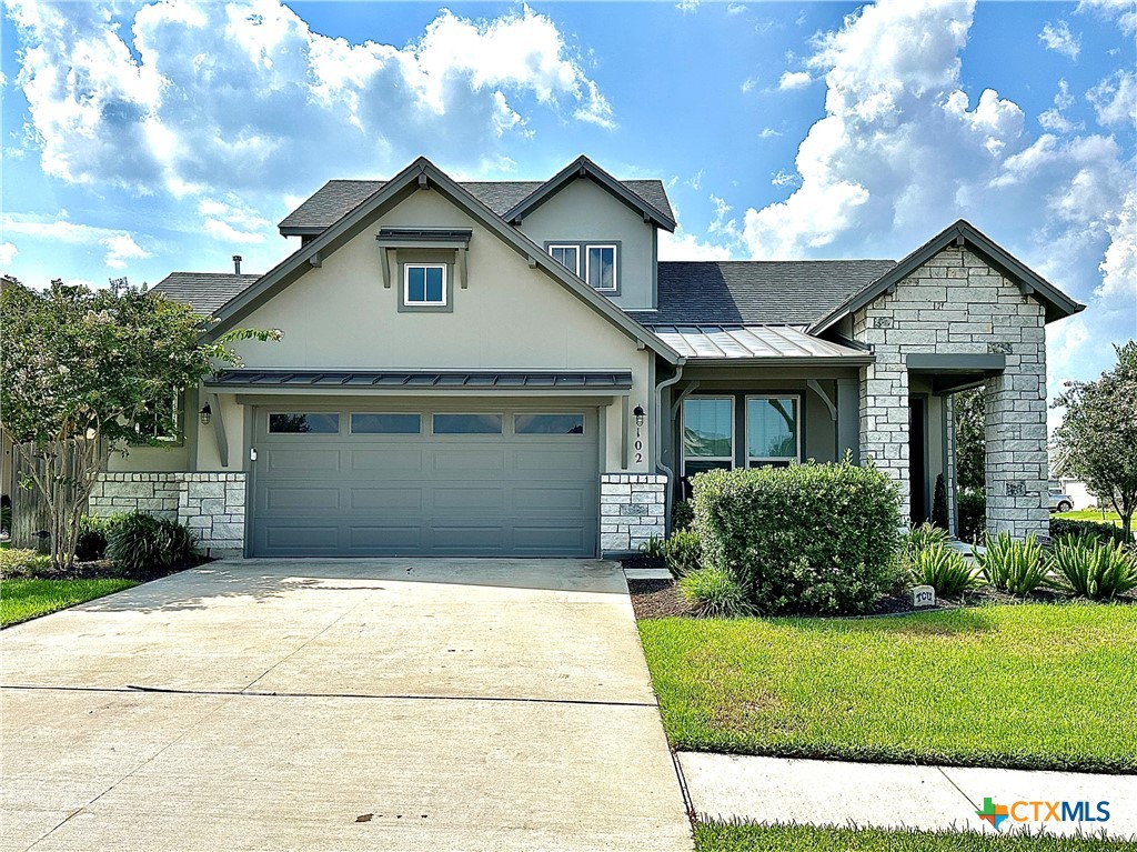 102 Blue Rock Court Property Photo 1