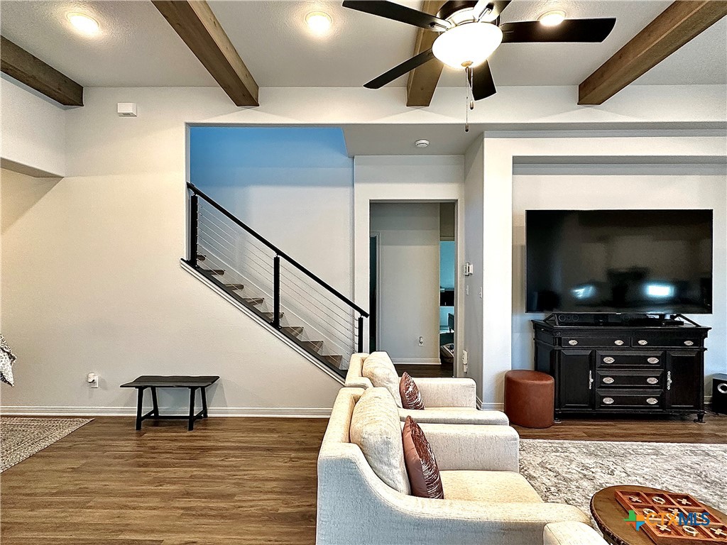 102 Blue Rock Court Property Photo 6
