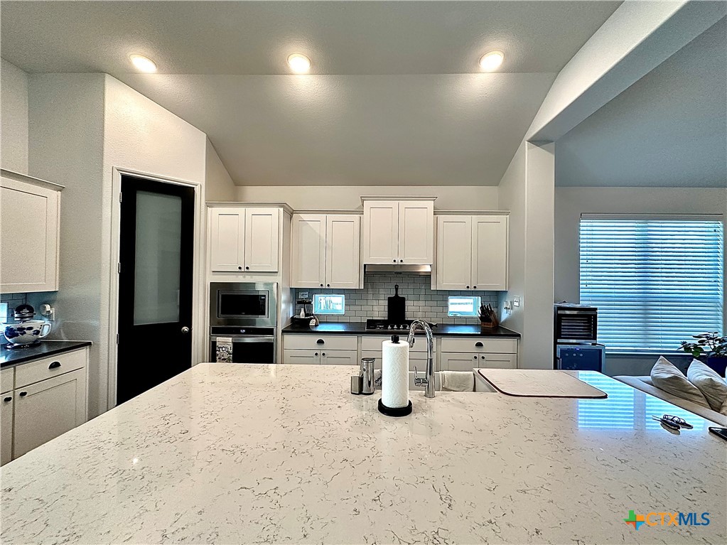 102 Blue Rock Court Property Photo 20