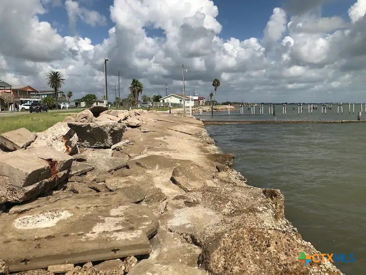 296 S Ocean Drive Property Photo 15