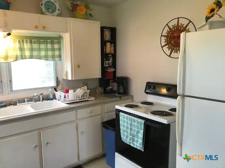 296 S Ocean Drive Property Photo 16