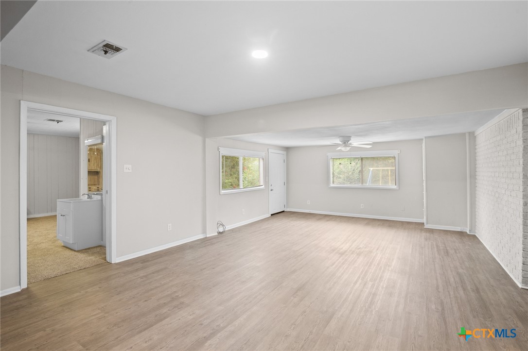 2302 College Drive Property Photo 10