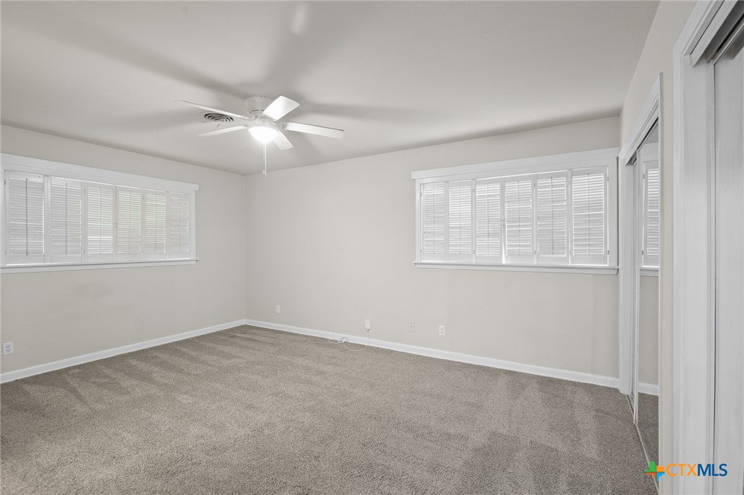 2302 College Drive Property Photo 12
