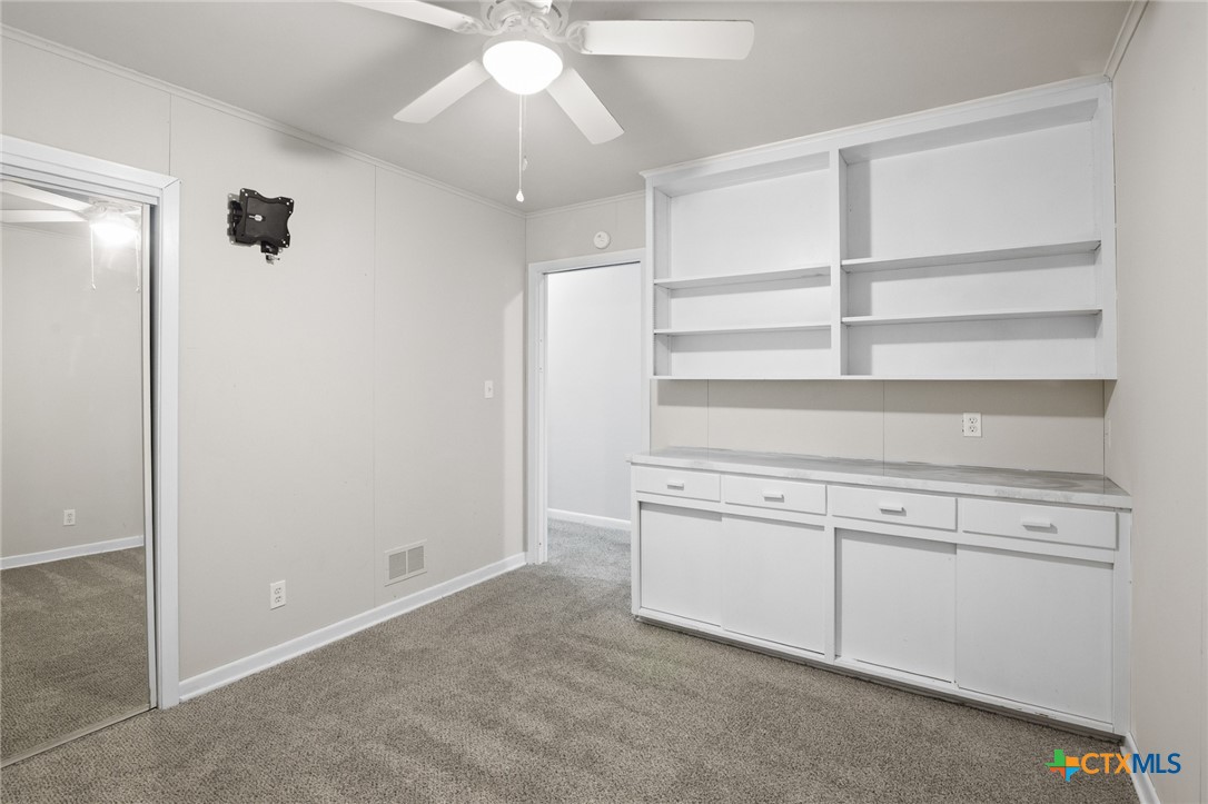2302 College Drive Property Photo 16