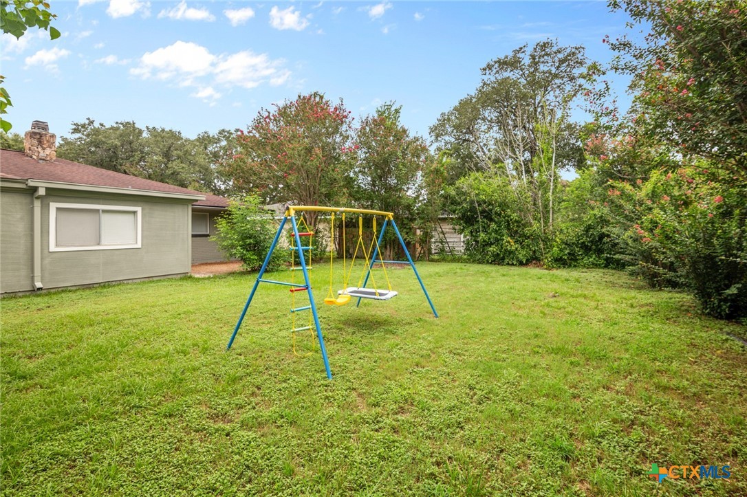 2302 College Drive Property Photo 26
