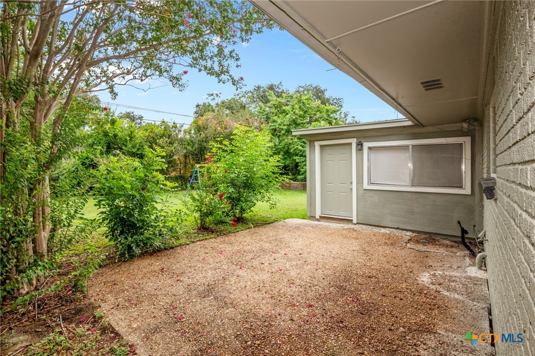 2302 College Drive Property Photo 29