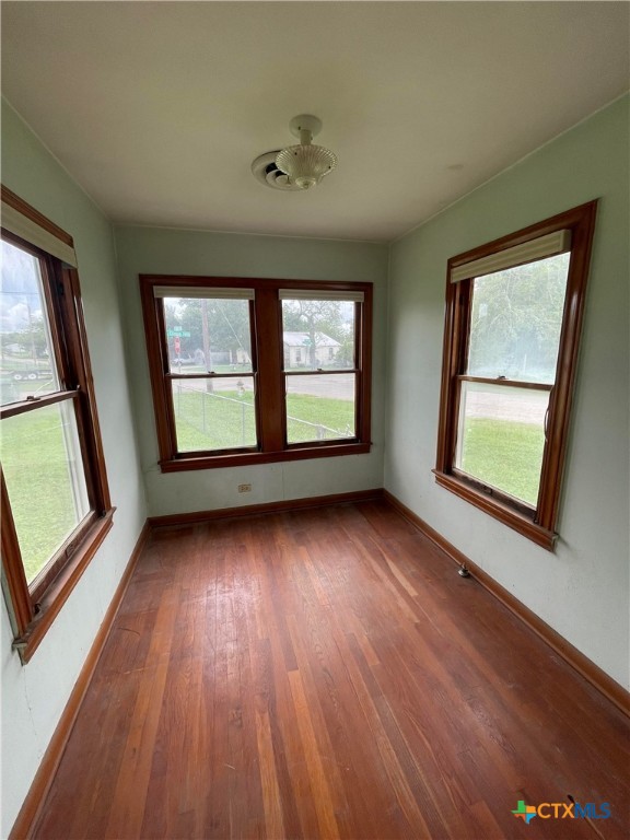 1701-1703 N Esplanade Property Photo 8