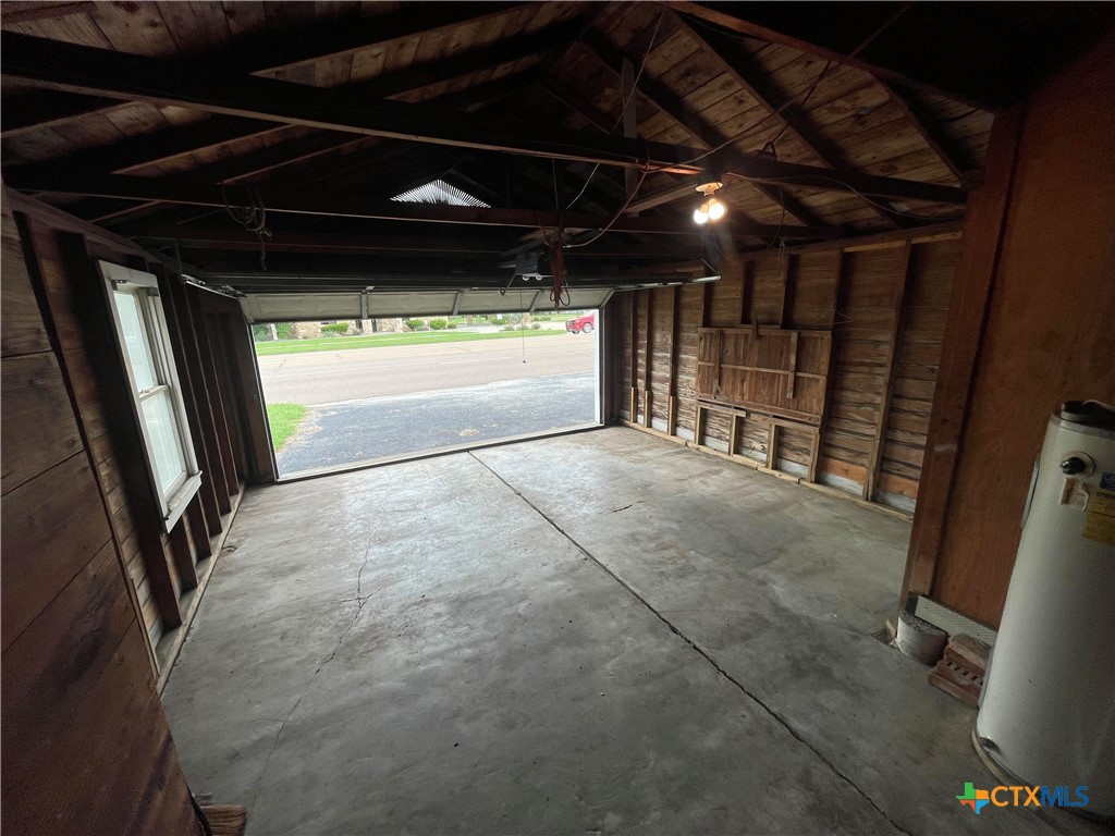 1701-1703 N Esplanade Property Photo 9