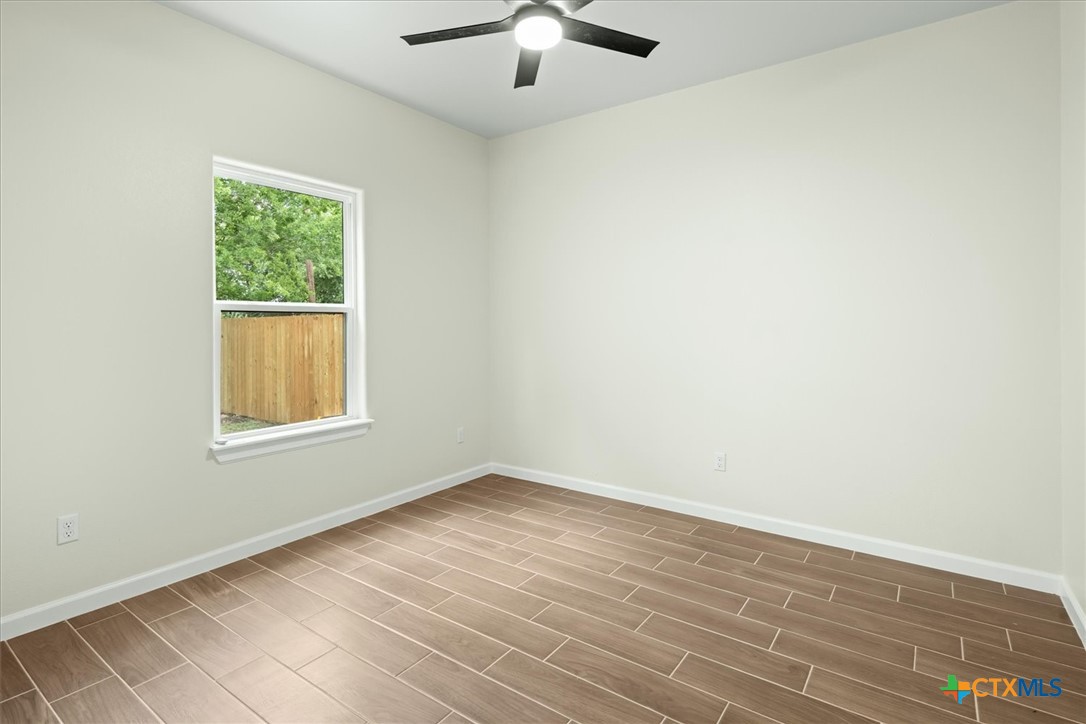 1107 4th St Property Photo 16