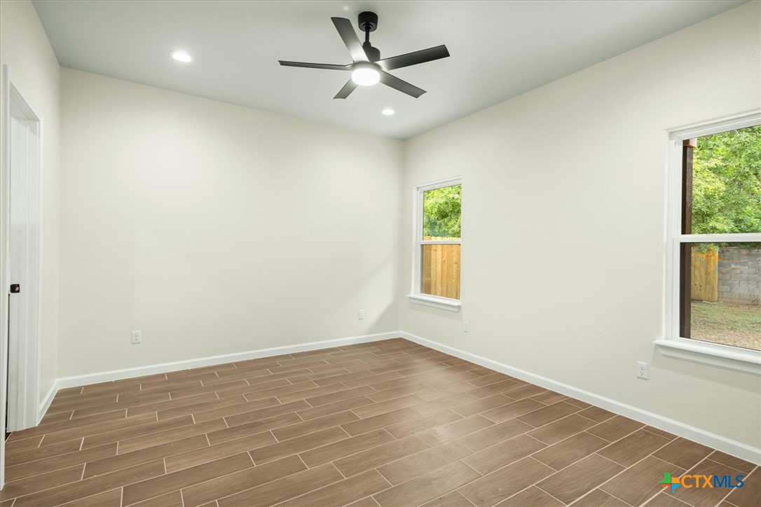 1107 4th St Property Photo 17
