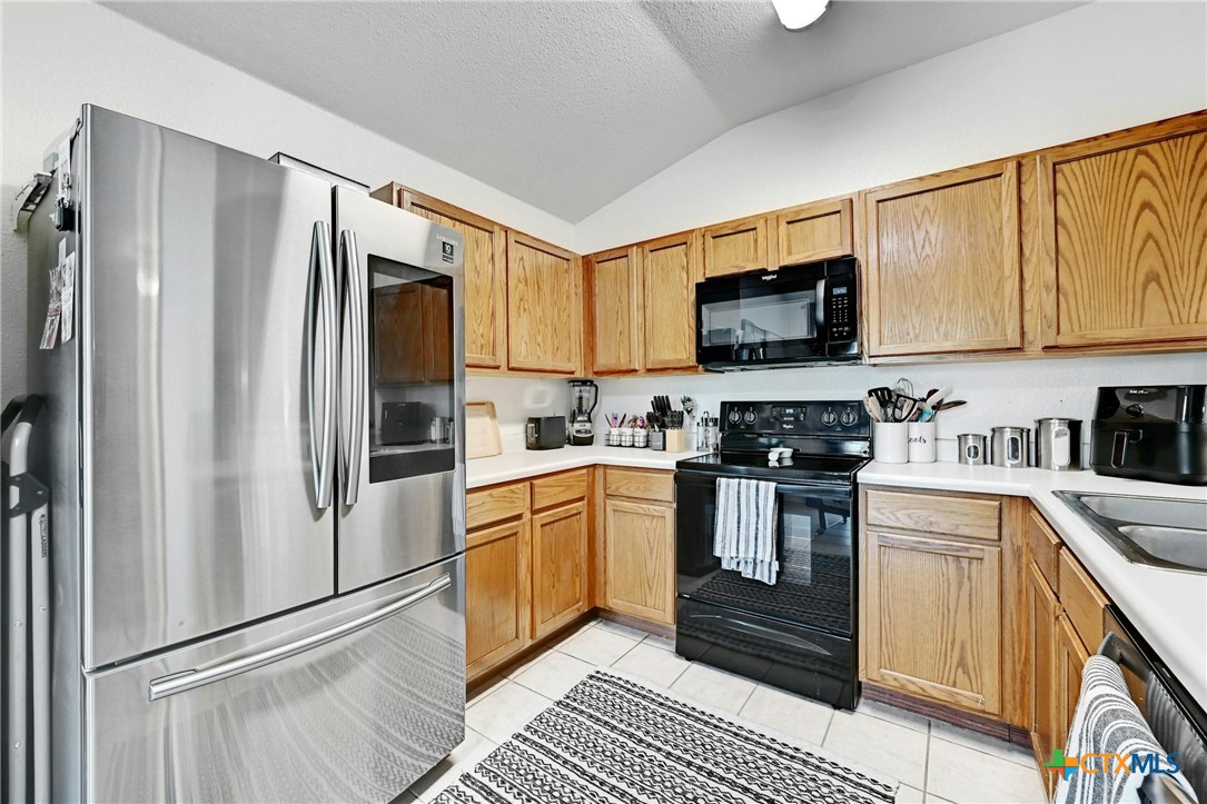 3206 Tenaza Cove Property Photo 12