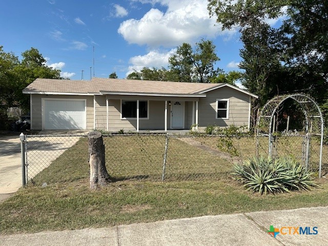 602 W Avenue B Property Photo 1