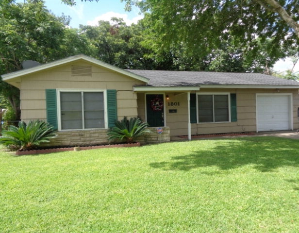 1801 Walnut Property Photo 1
