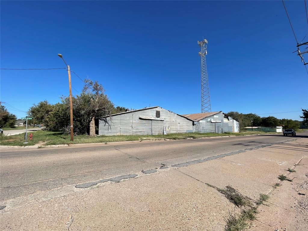 201 Sam Houston Street Property Photo