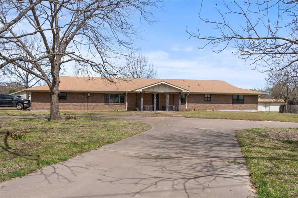 1401 E Royall Boulevard Property Photo 1