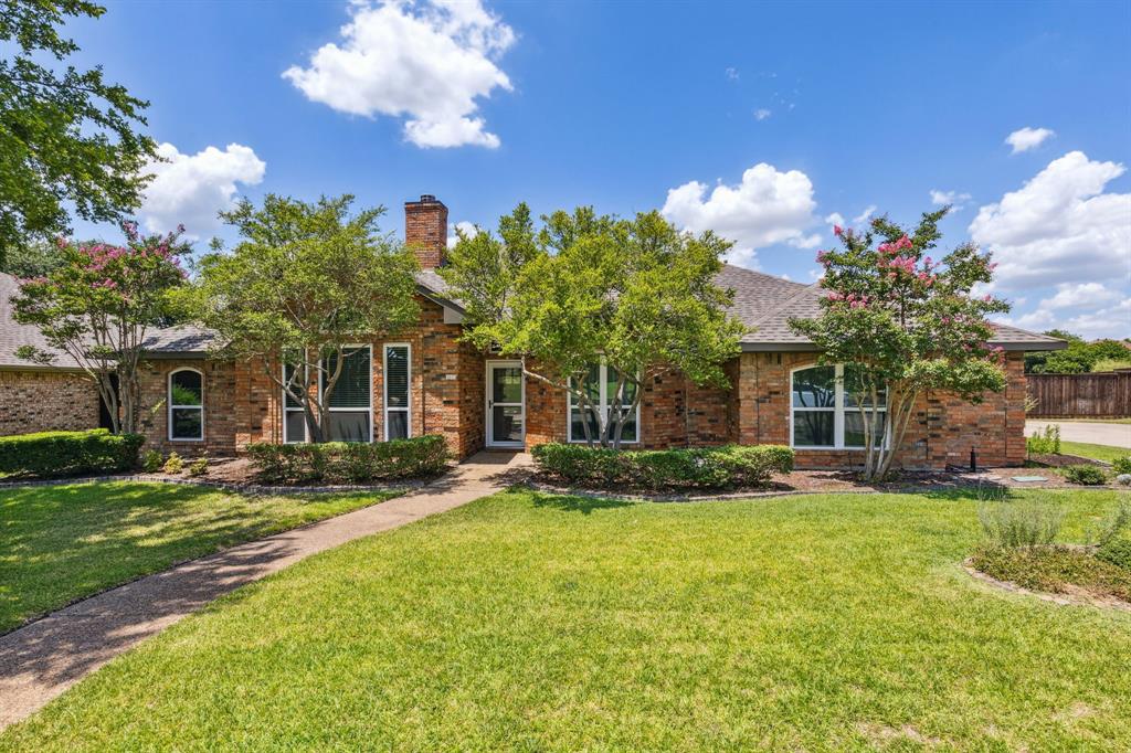 1413 Barclay Drive Property Photo 1