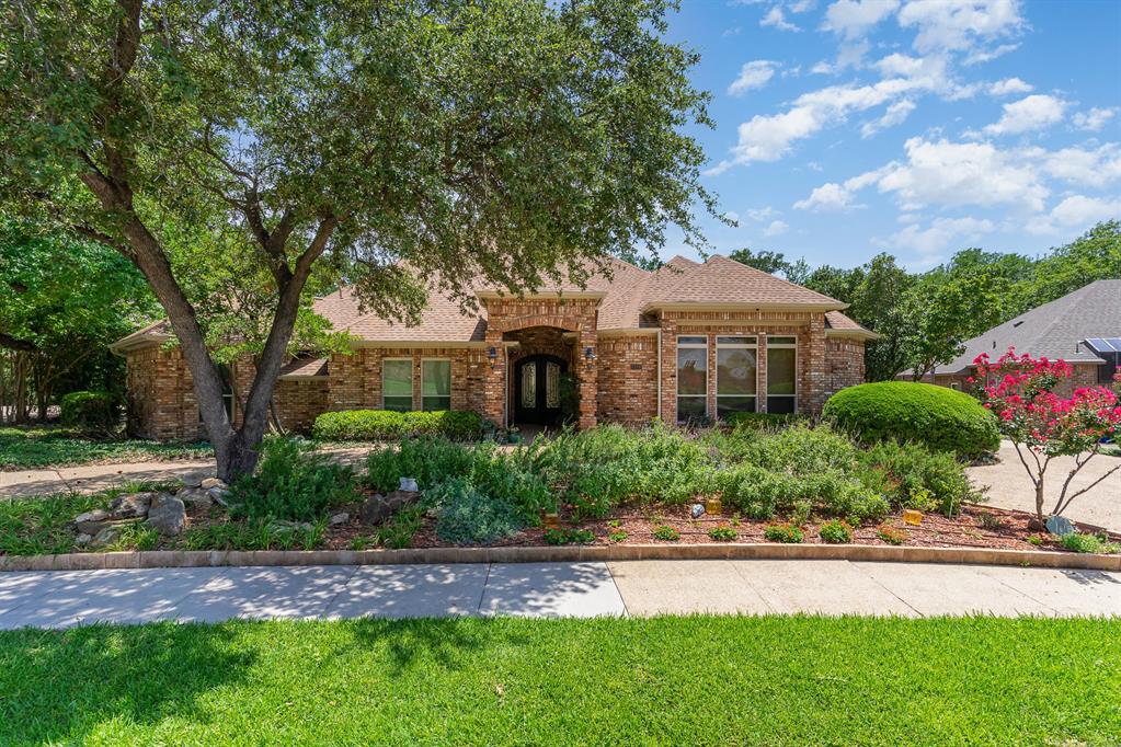 2318 Aberdeen Bend Property Photo 1