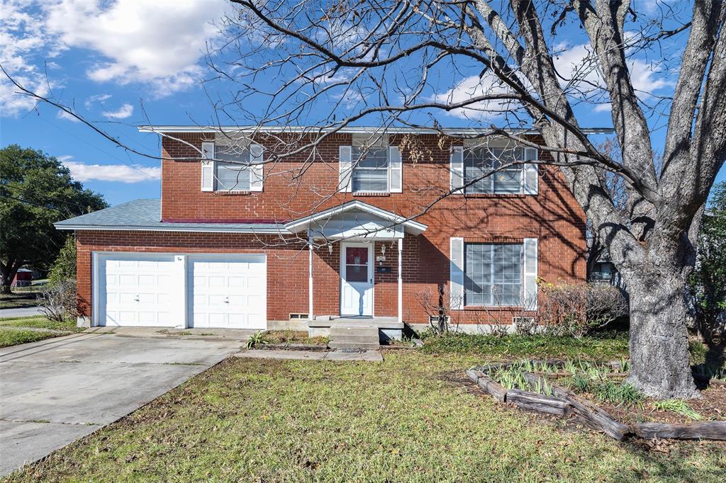 201 Caraway Drive Property Photo 1