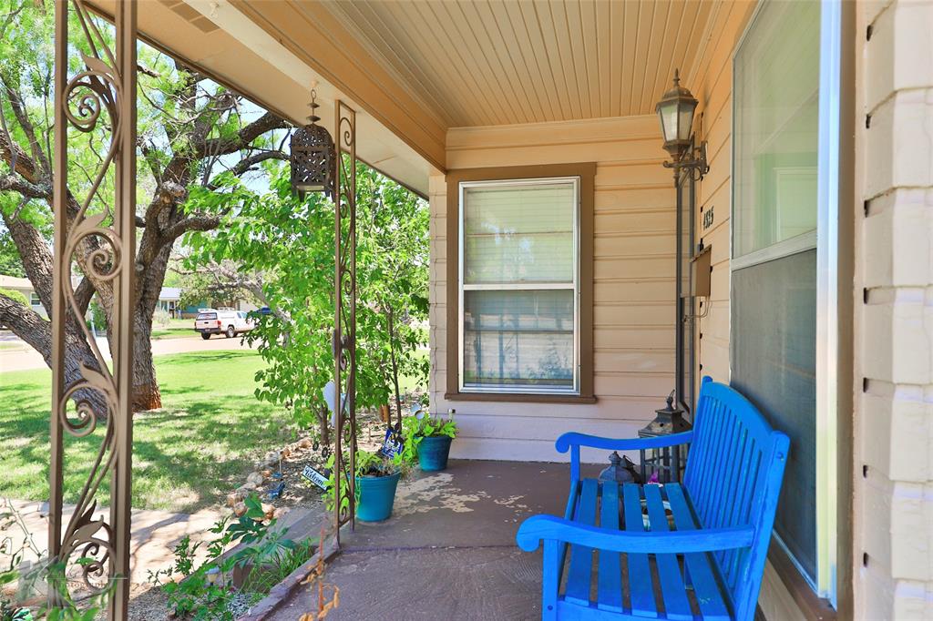 4325 S 6th Street Property Photo 1