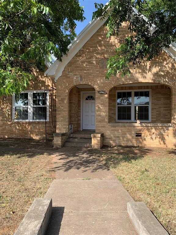 600 Lamar Property Photo 1