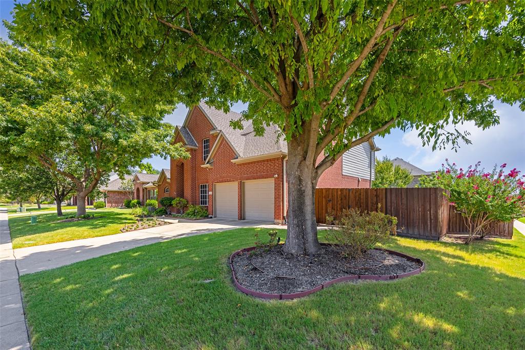 1530 Daniel Drive Property Photo 1